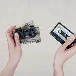 Identify a song from a 5-second audio clip.