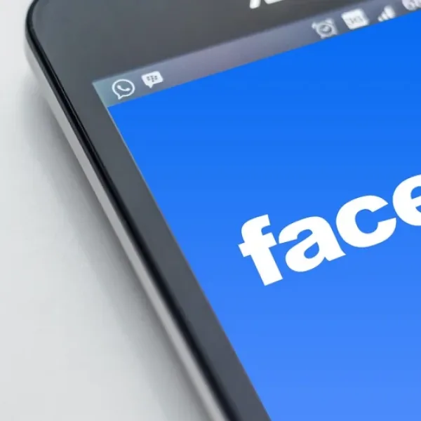 Kan AI förutsäga sannolikheten för att en social rörelse ska bli viral baserat på dess budskap och målgruppens demografi?