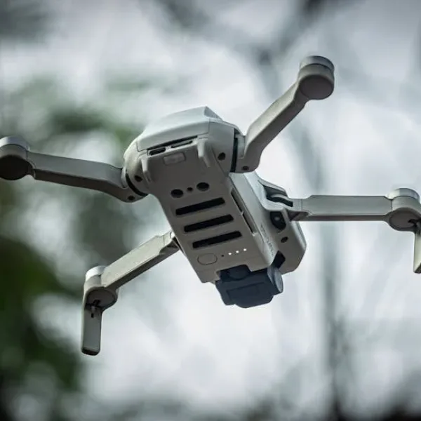 Can AI autonomously deploy drone swarms to target and neutralize enemy combatants based on facial recognition and behavior patterns without human authorization?