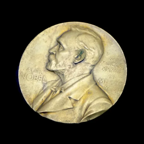 Kan AI förutsäga en vinnare av Nobelpriset i fysik eller kemi med 85 % säkerhet tio år i förväg?