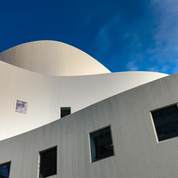Kan AI design en enkel byggnad arkitektoniskt sund?