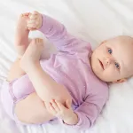 enhance development in babys by sounds or light patterns